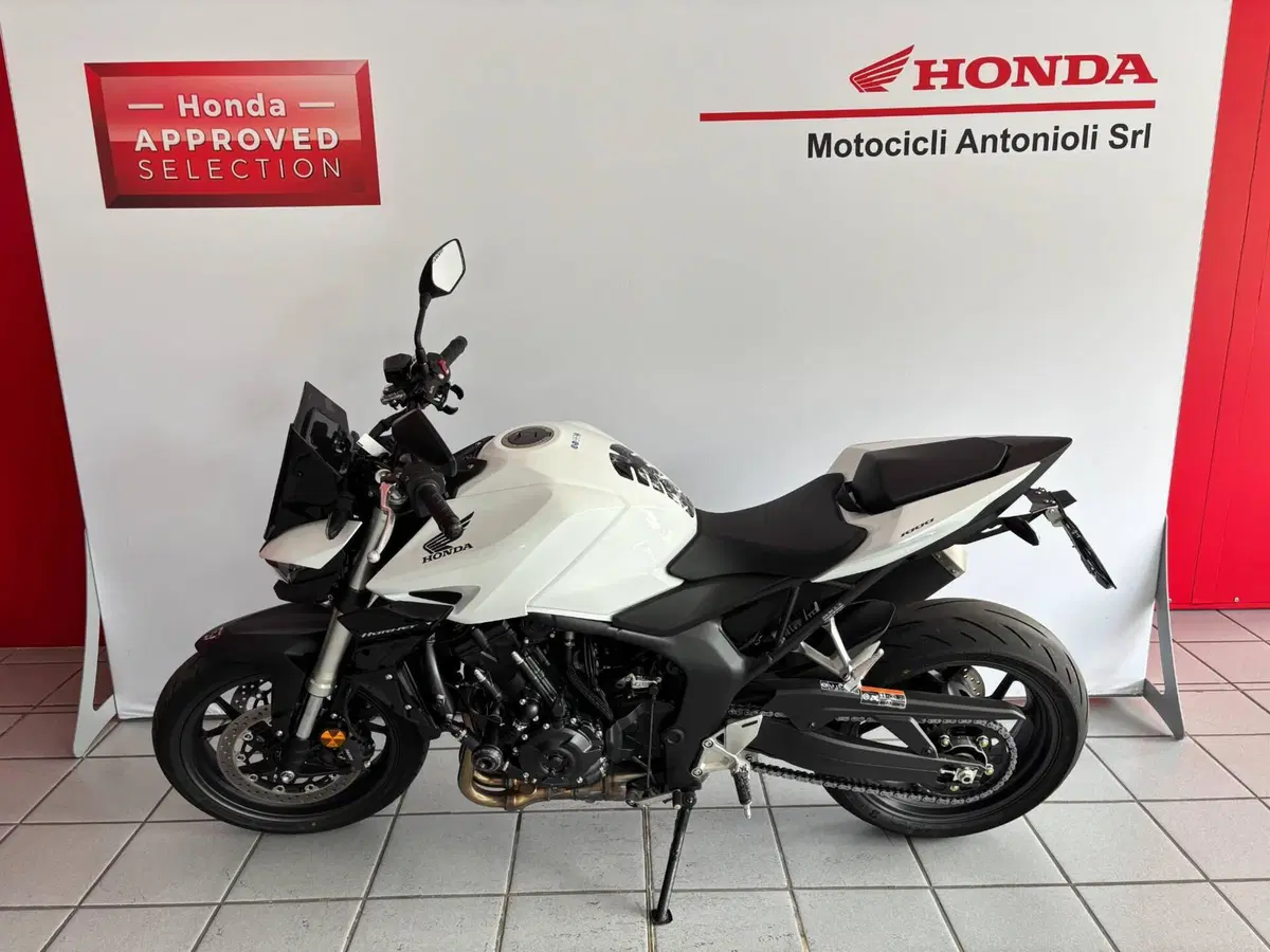Honda CB 1000 Hornet (2025 - 26) (2)