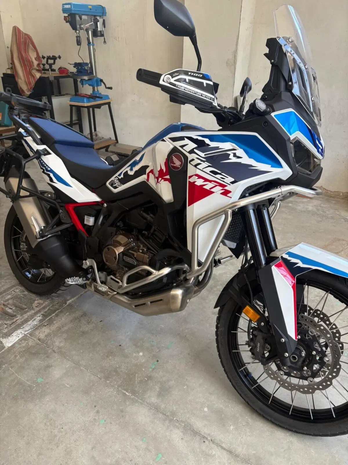 Honda Africa Twin CRF 1100L ES DCT (2024 - 26) (3)