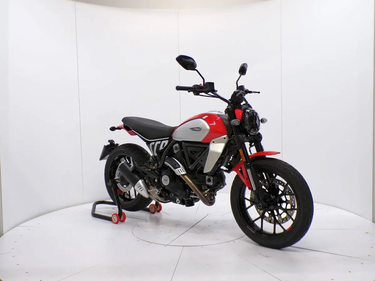 Ducati Scrambler 800 Icon (2023 - 24) (2)