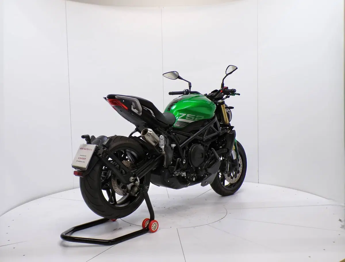 Benelli 752 S (2022 - 25) (6)