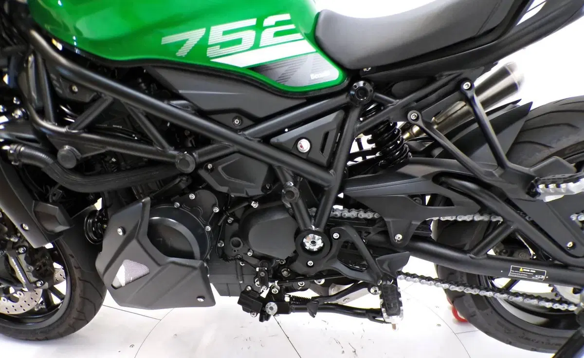 Benelli 752 S (2022 - 25) (7)