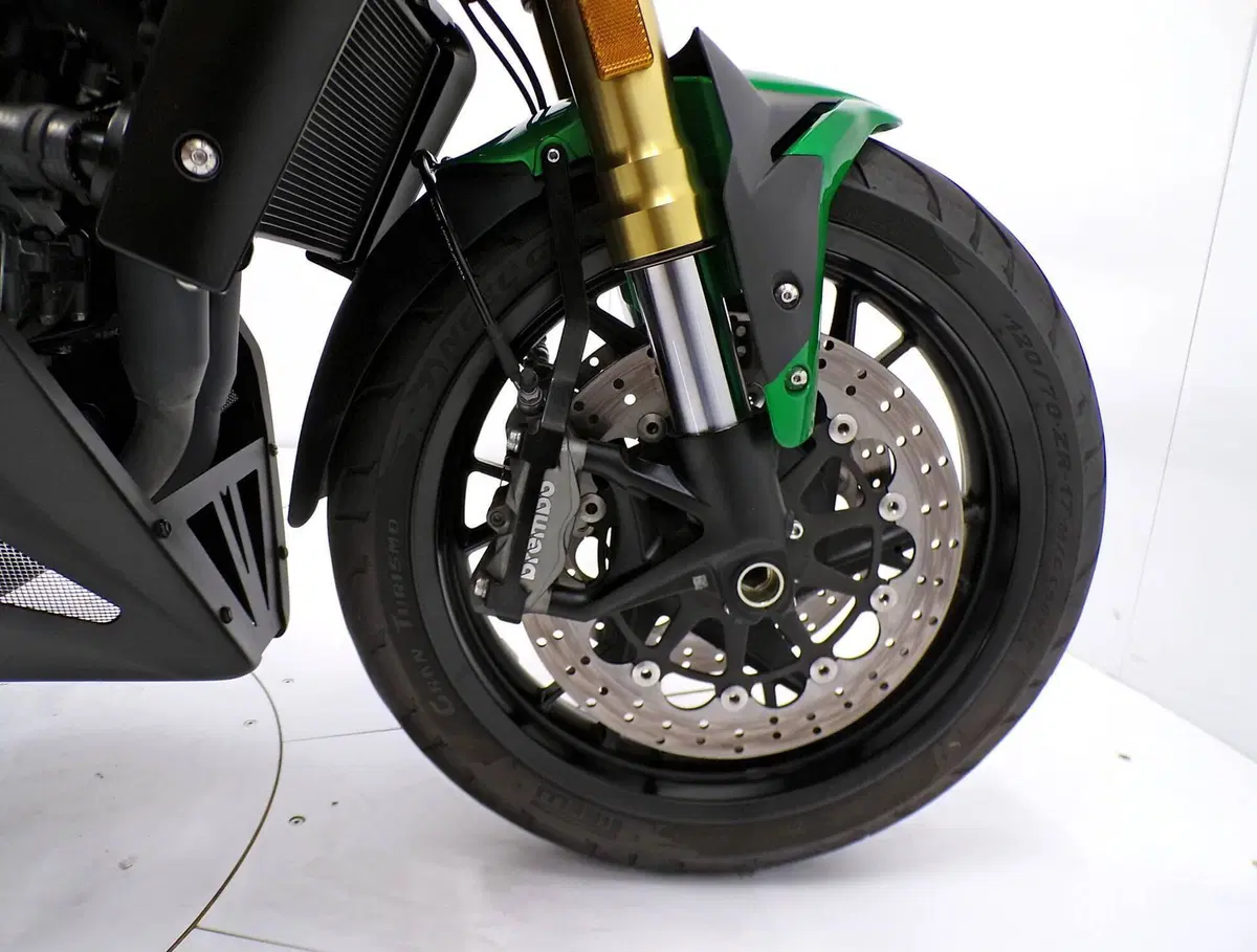 Benelli 752 S (2022 - 25) (12)