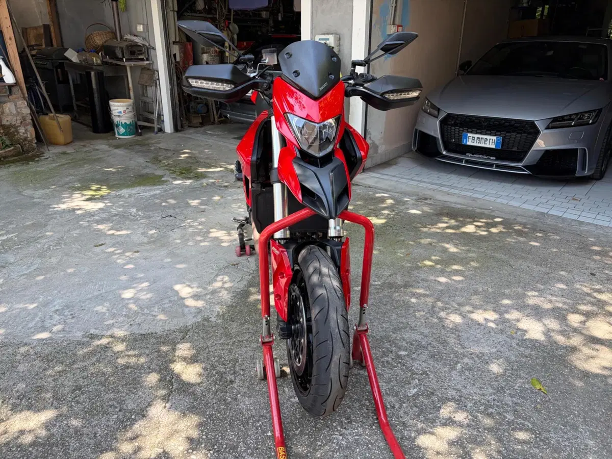 Ducati Hypermotard 939 (2016 - 18) (5)