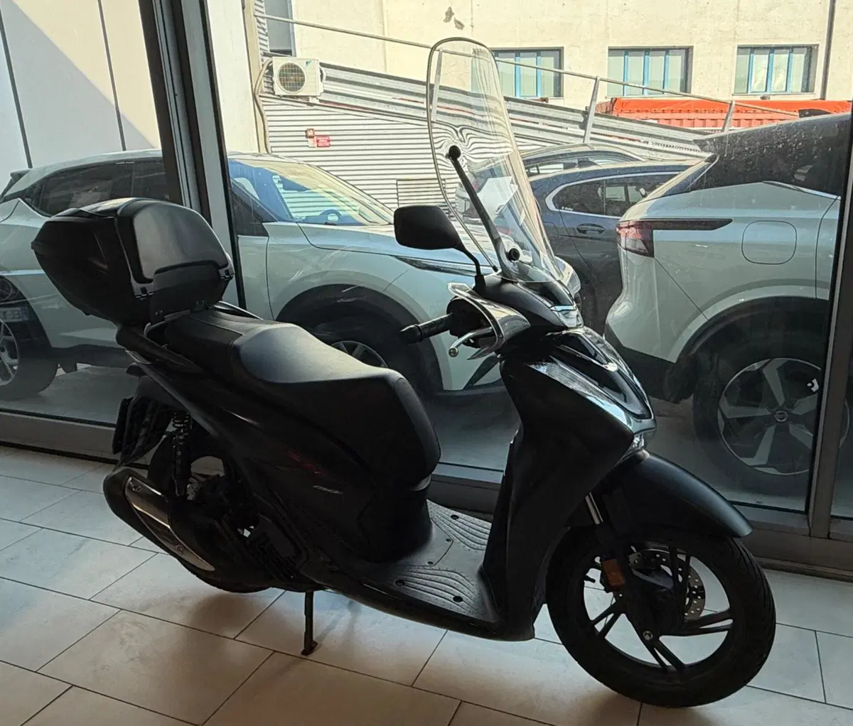 Honda SH 150i Sport (2024 - 25) (3)