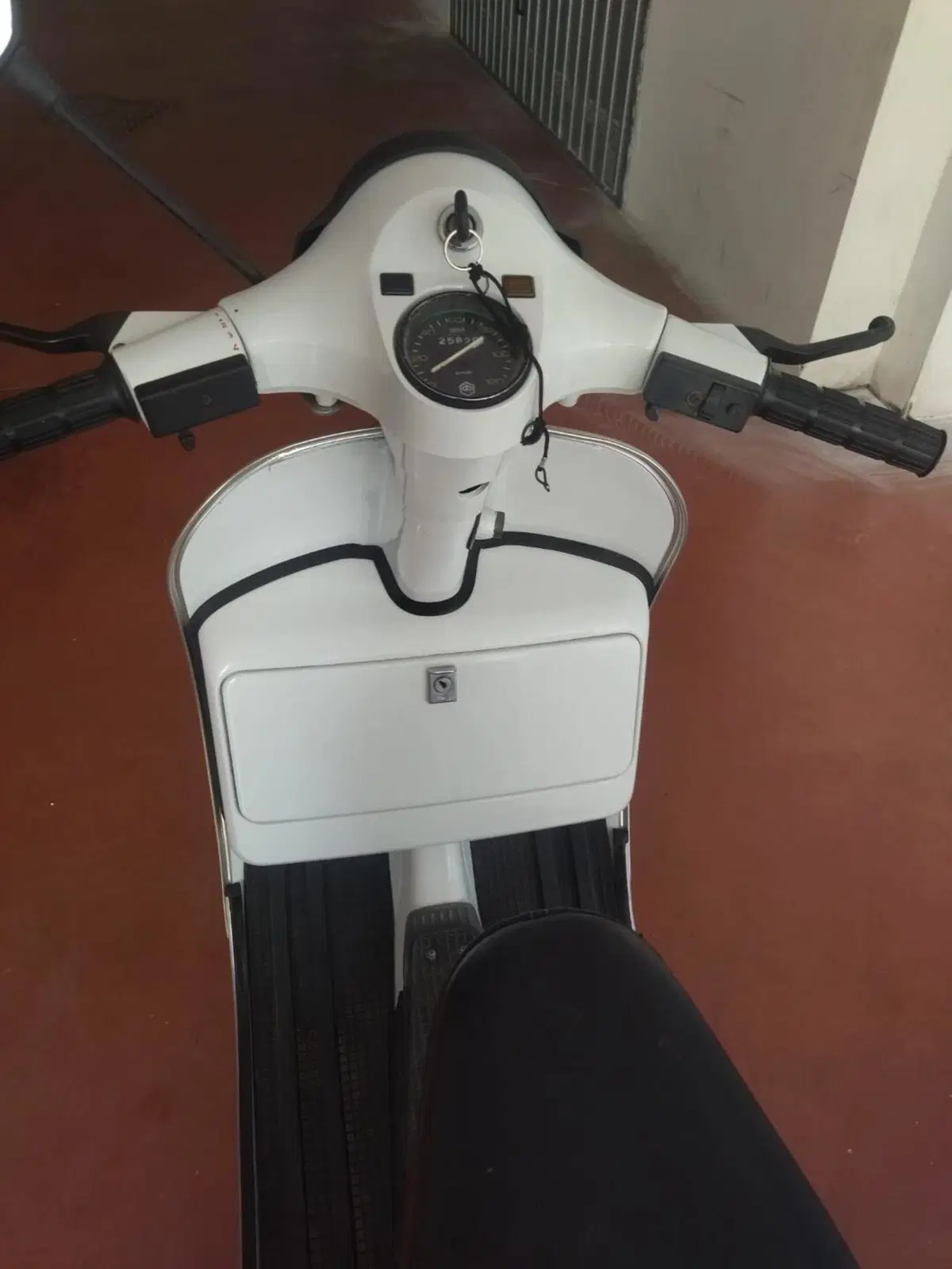 Piaggio Vespa PX  (4)