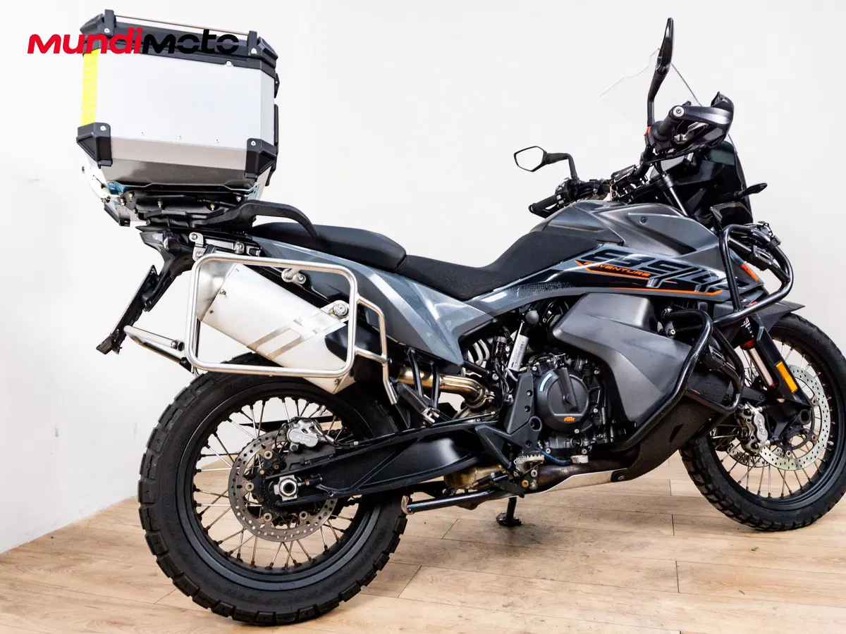 KTM 890 Adventure (2021) (3)