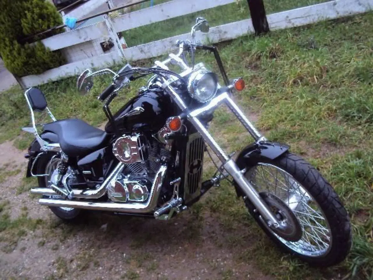 Honda VT 750 Shadow Spirit (4)