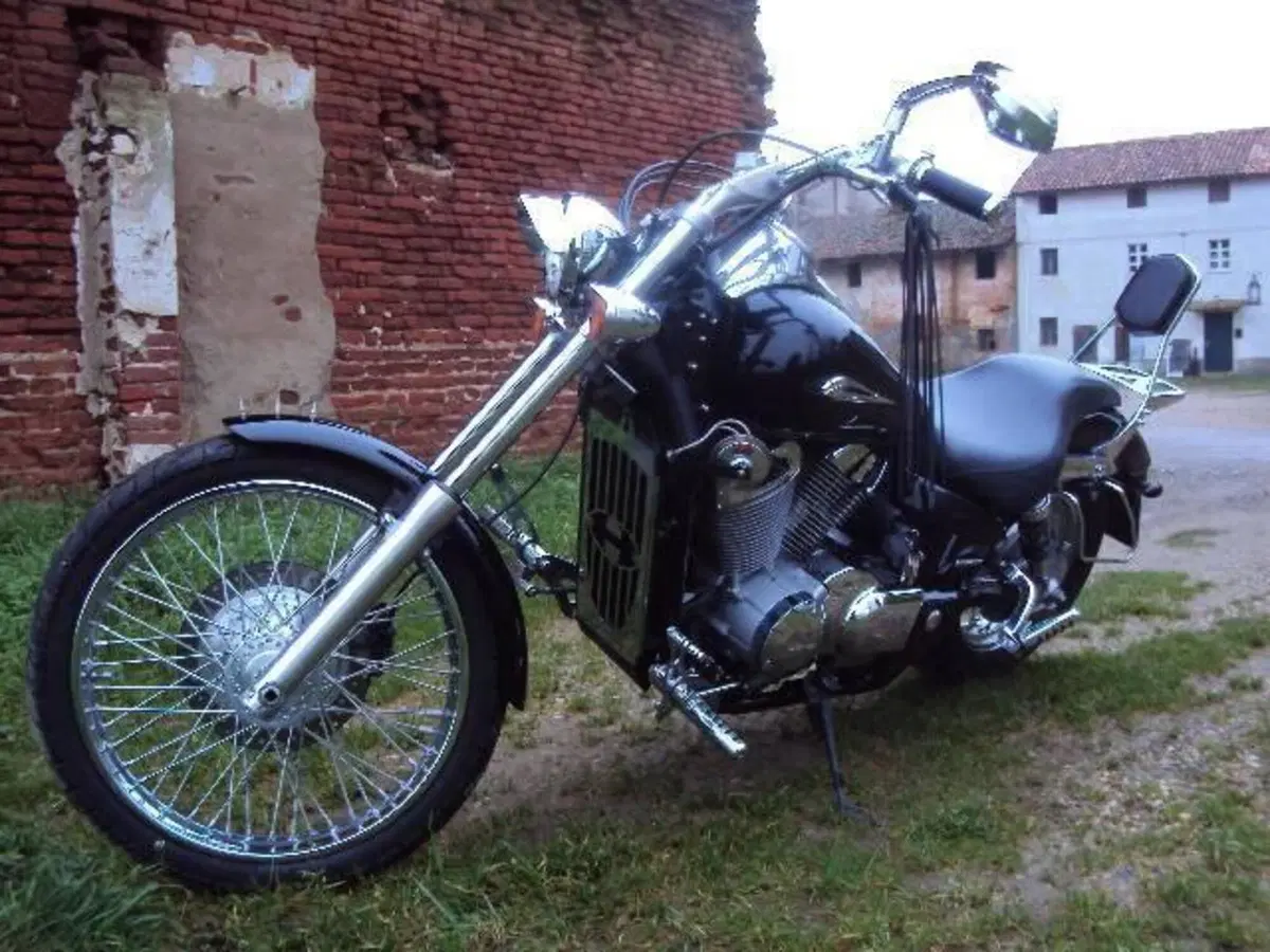 Honda VT 750 Shadow Spirit (5)