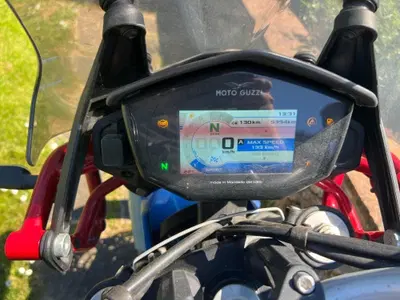 Moto Guzzi V85 TT Evocative Graphics (2021 - 23) usata