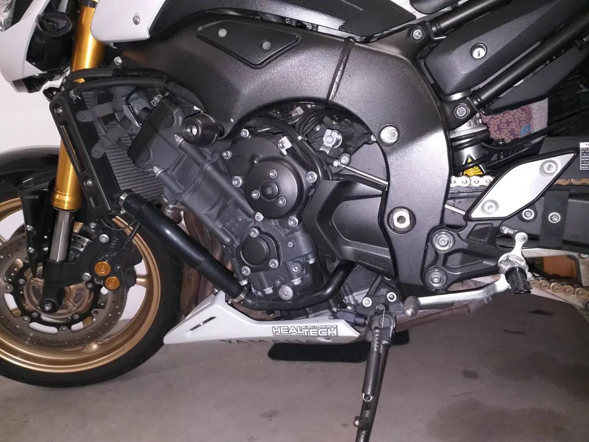 Yamaha FZ8 ABS (2010 - 13) (6)