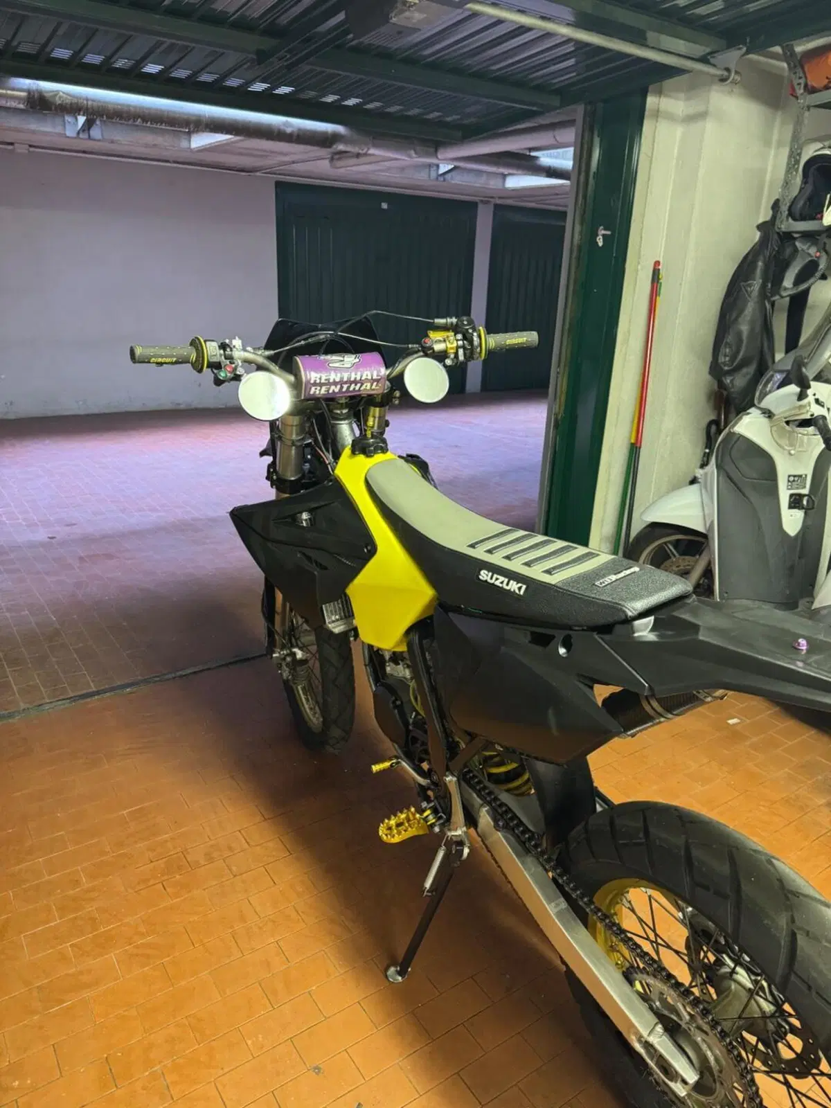 Suzuki RM 125 (2005 - 06) (5)