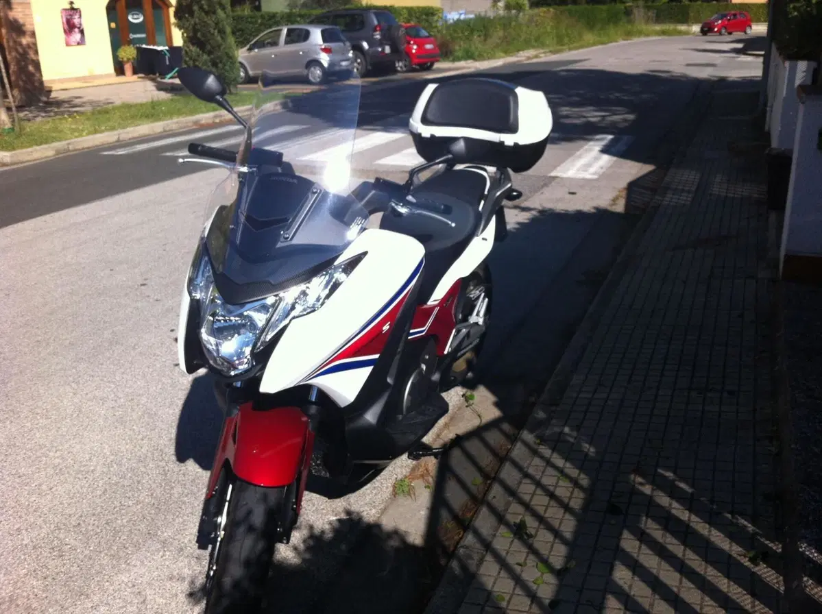 Honda Integra 750 DCT ABS (2014 - 15) (2)