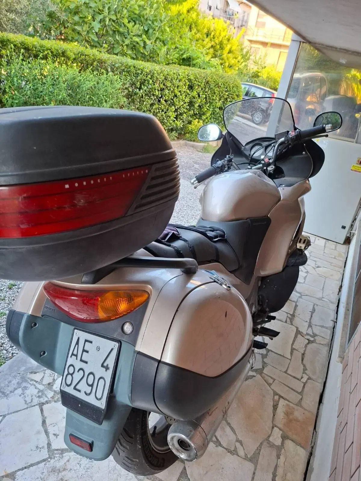 Honda Deauville 650 (1998 - 01) (2)