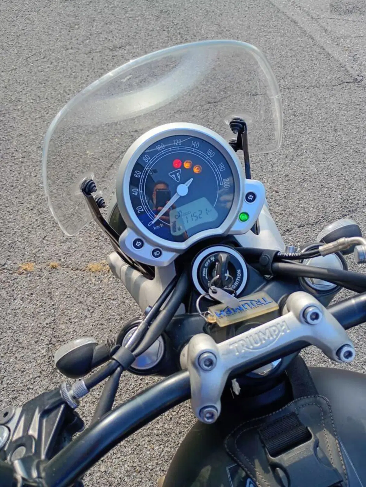 Triumph Street Twin 900 (2017 - 18) (5)