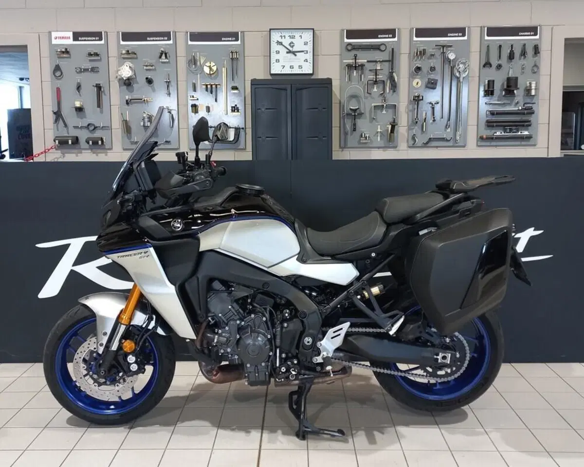 Yamaha Tracer 9 GT+ (2023 - 24) (2)