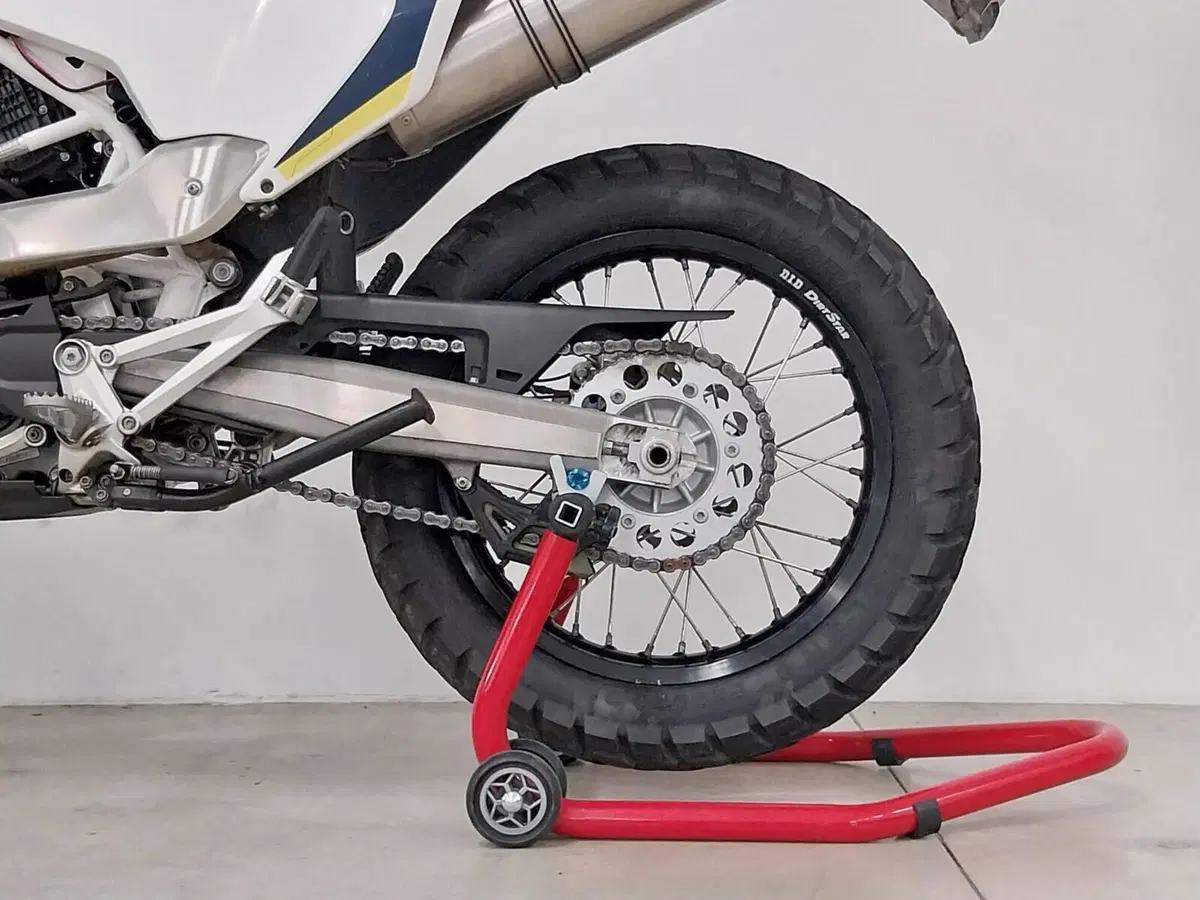 Husqvarna 701 Enduro (2017 - 19) (20)