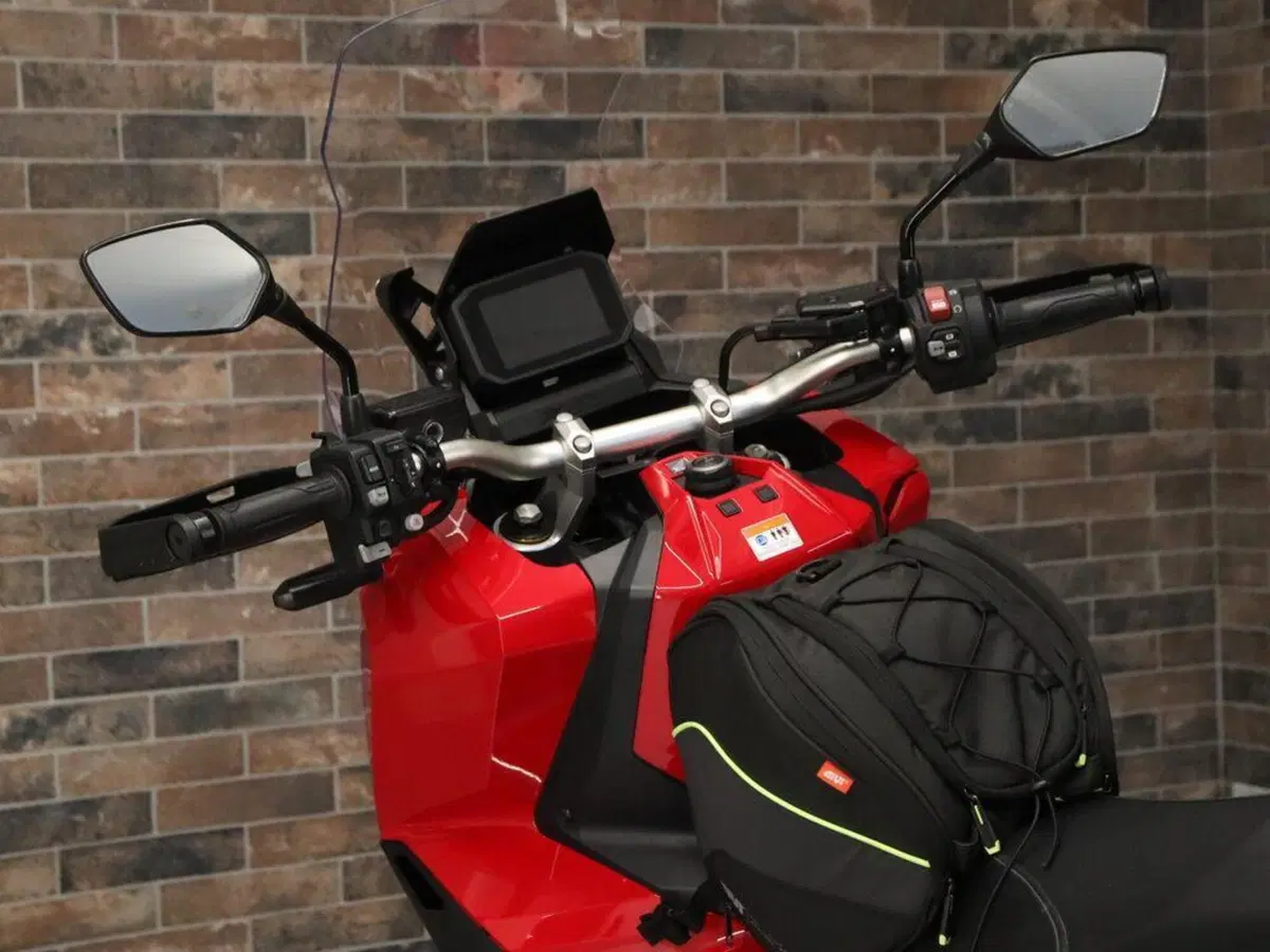 Honda X-ADV 750 DCT (2021 - 24) (10)