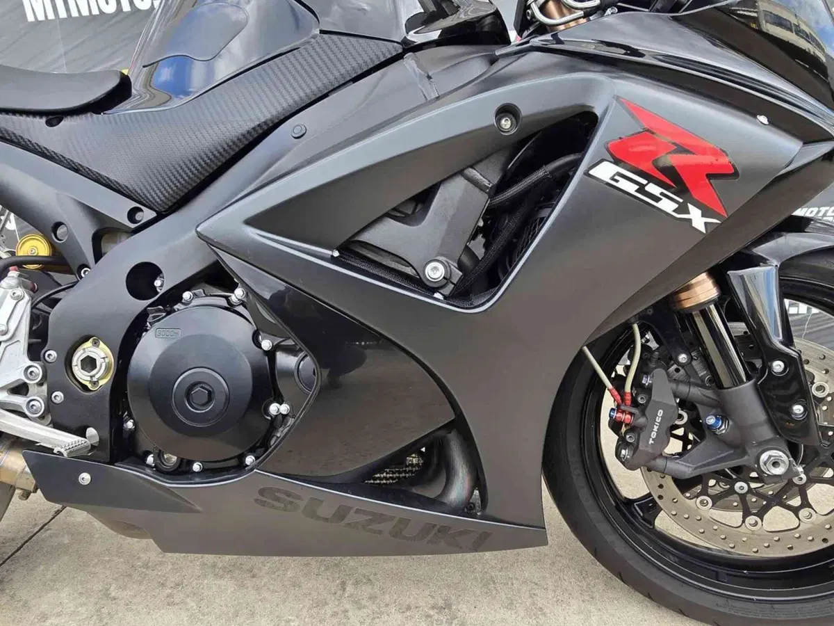 Suzuki GSX-R1000 (2006 - 08) (9)