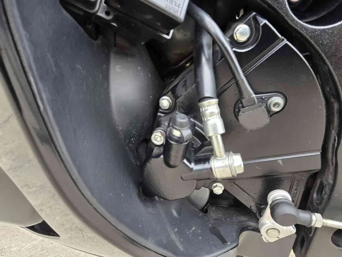 Suzuki GSX-R1000 (2006 - 08) (16)