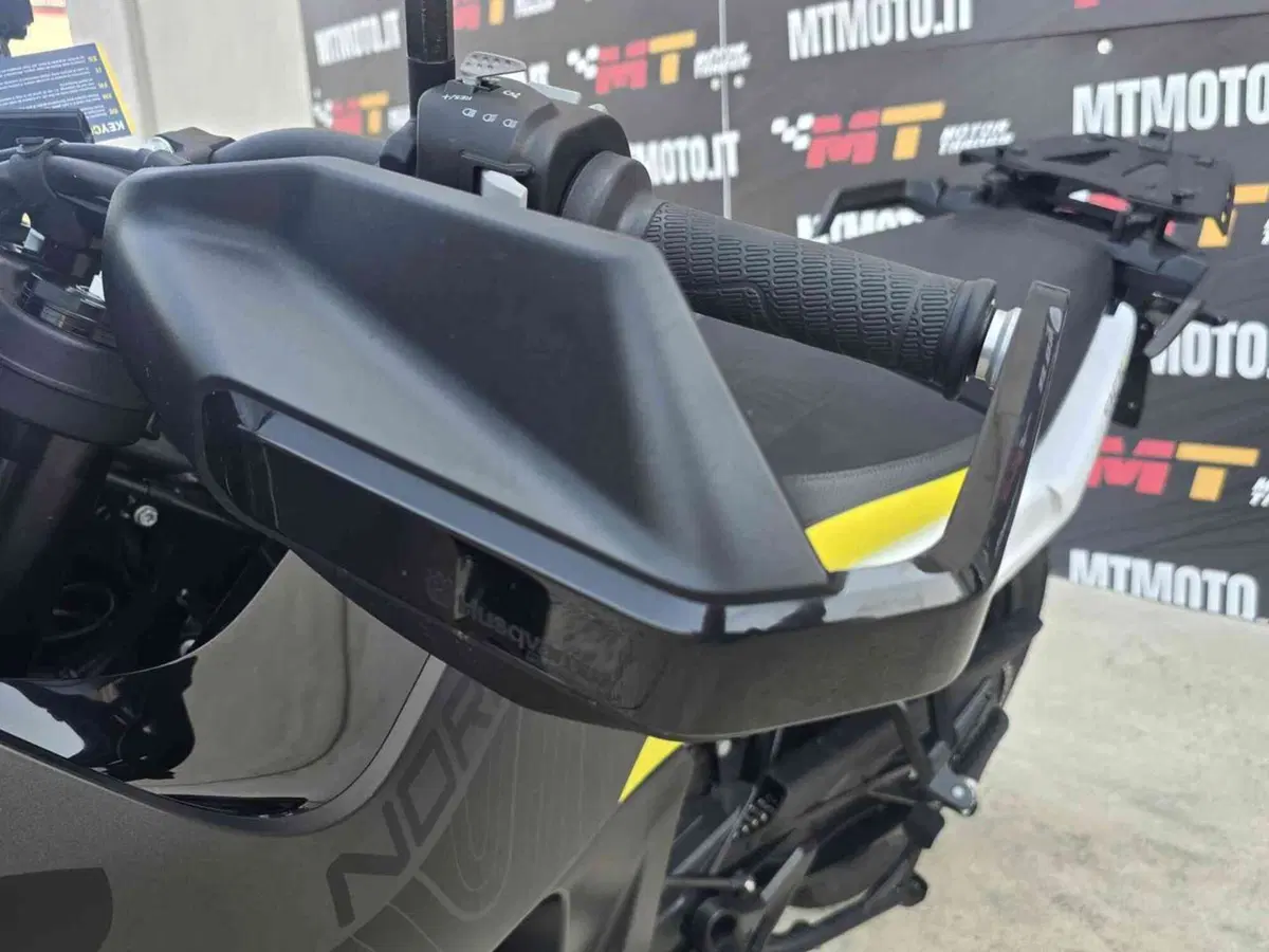 Husqvarna Norden 901 (2022 - 26) (9)