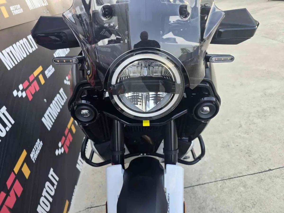 Husqvarna Norden 901 (2022 - 26) (18)