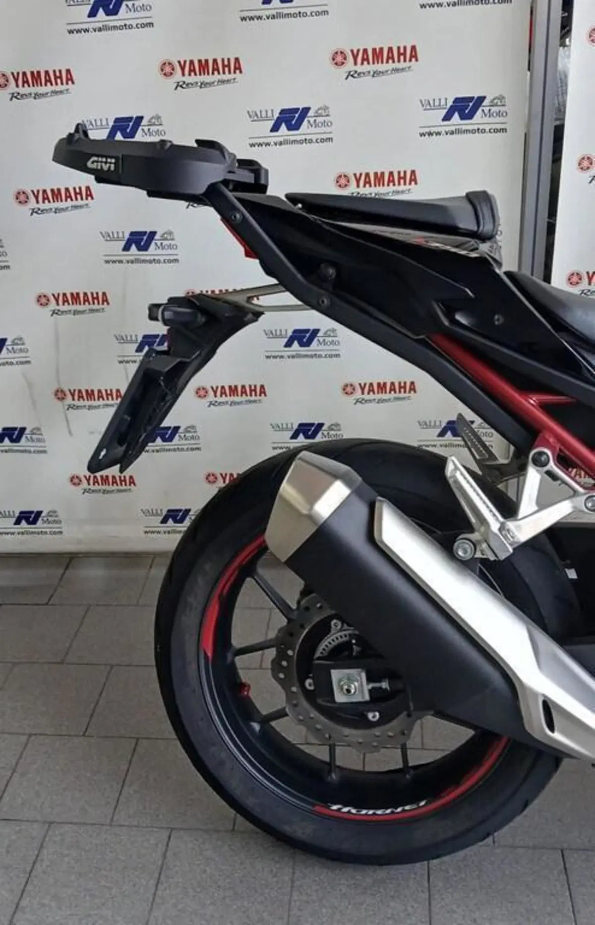 Honda CB 750 Hornet (2023 - 24) (4)
