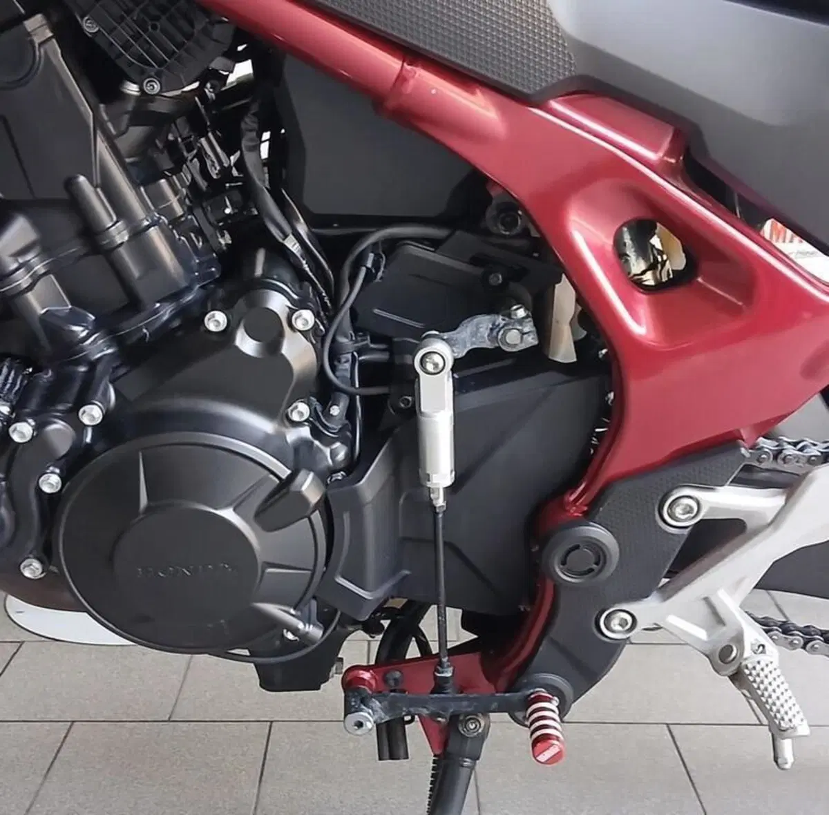 Honda CB 750 Hornet (2023 - 24) (7)