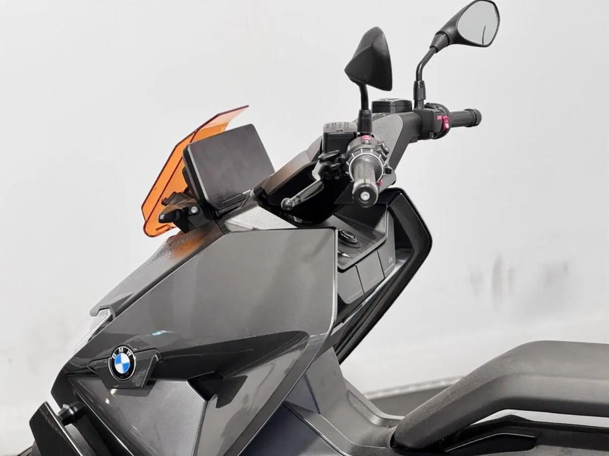 Bmw CE 04 (2021 - 25) (3)