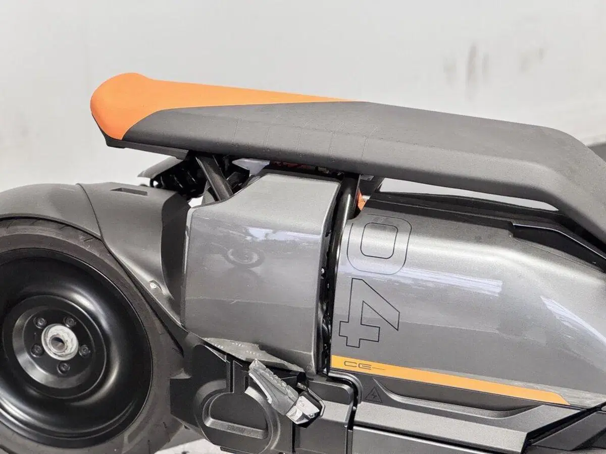Bmw CE 04 (2021 - 25) (10)