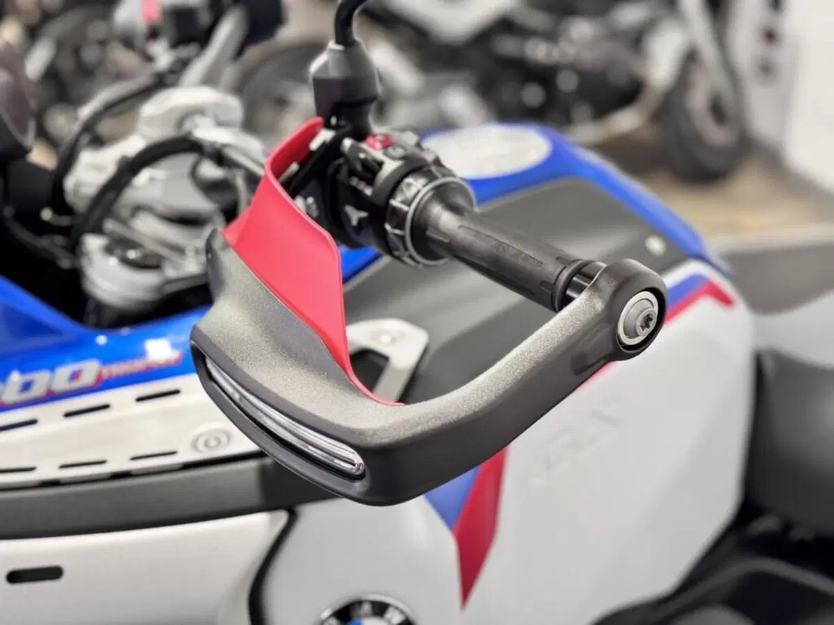 Bmw R 1300 GS Adventure Trophy (2025 - 26) (12)