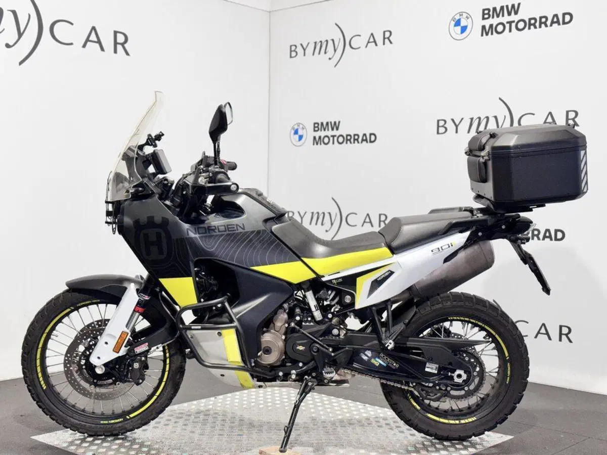 Husqvarna Norden 901 (2022 - 26) (2)