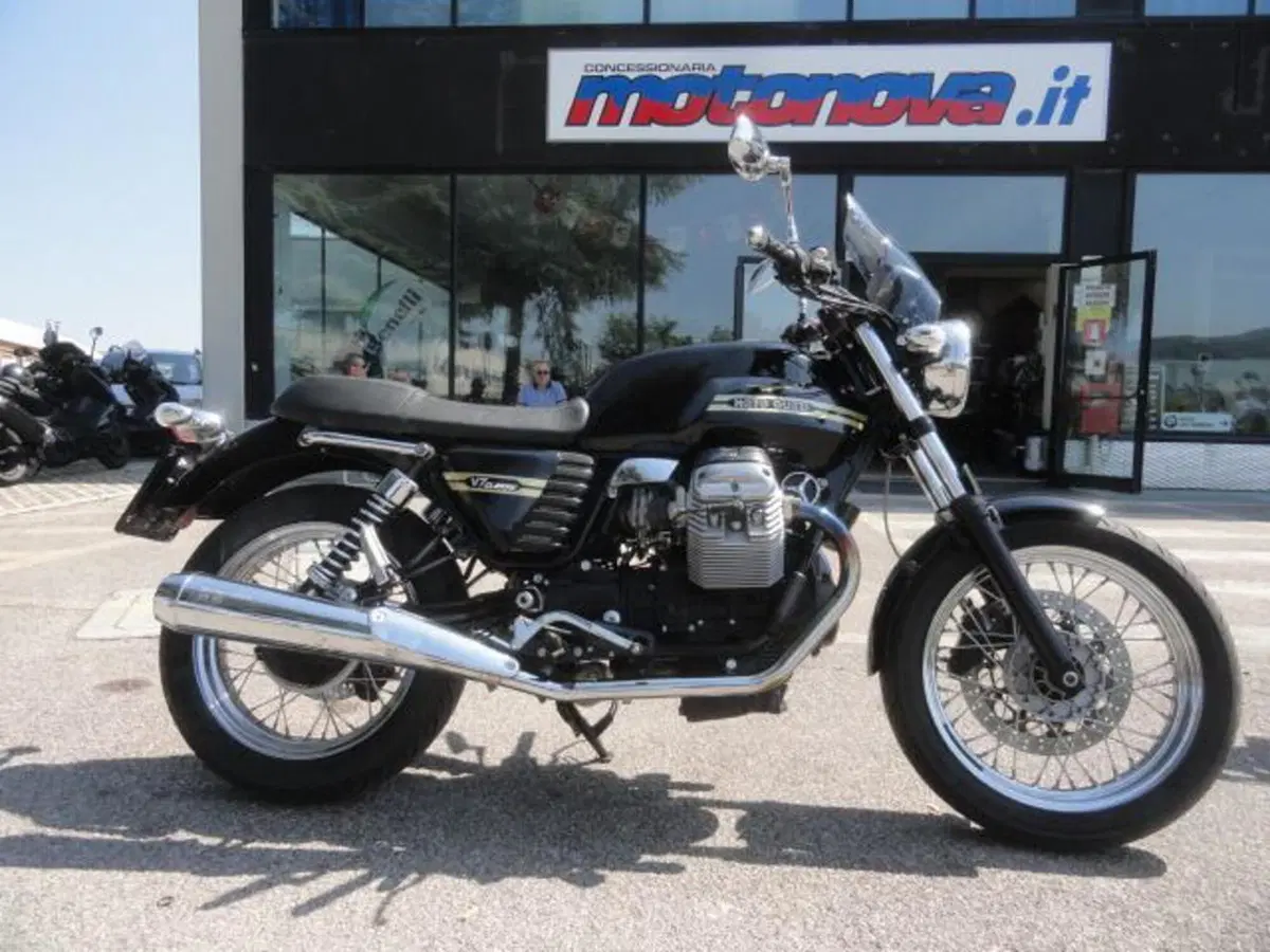 Moto Guzzi V7 Classic (2008 - 12)