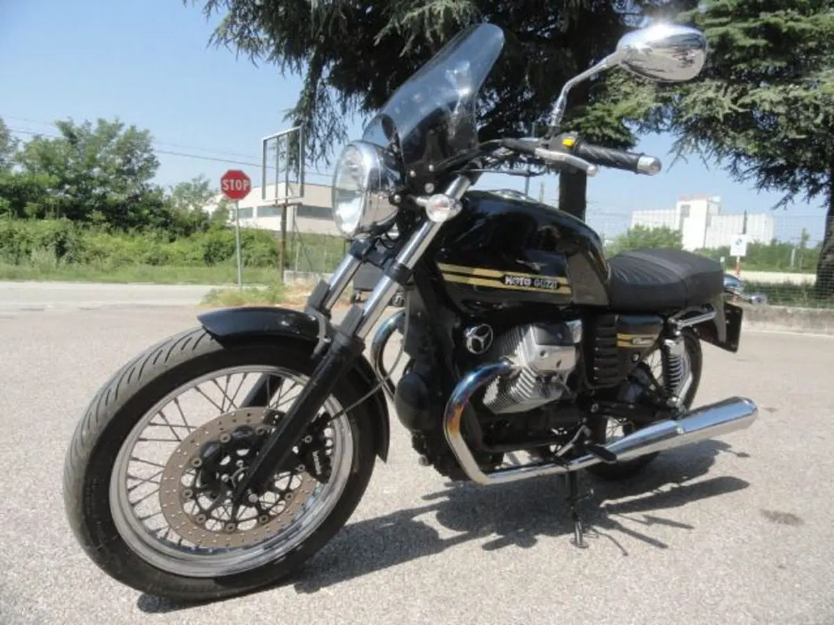 Moto Guzzi V7 Classic (2008 - 12) (4)