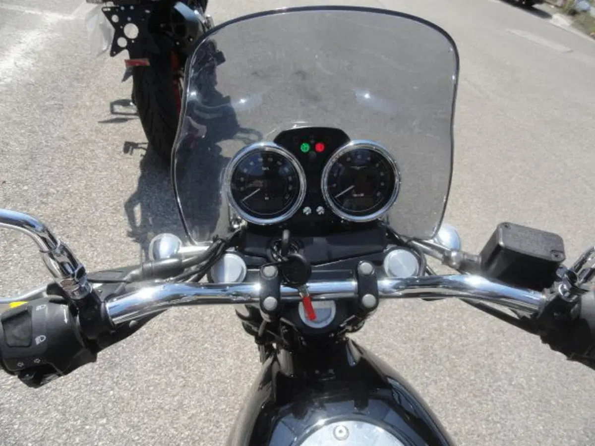 Moto Guzzi V7 Classic (2008 - 12) (11)