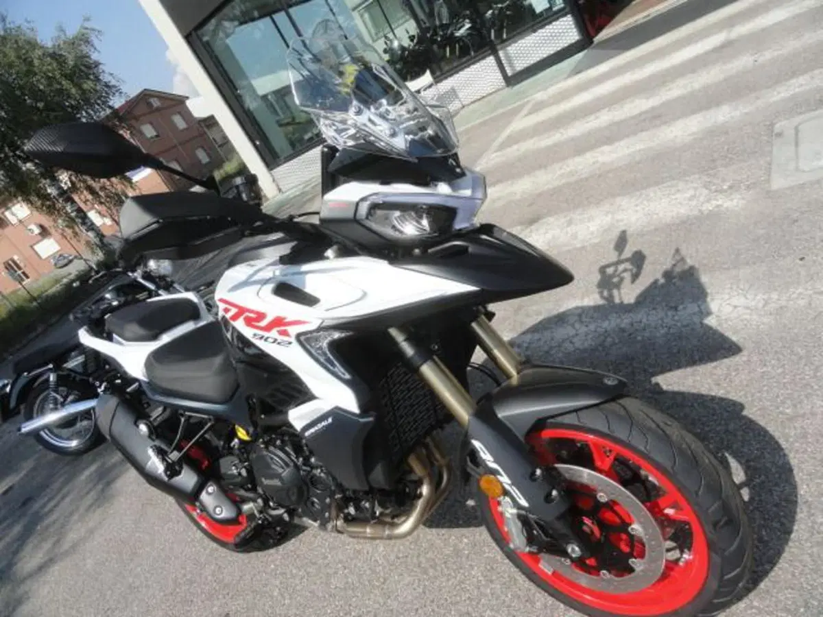 Benelli TRK 902 Stradale (2026) (2)