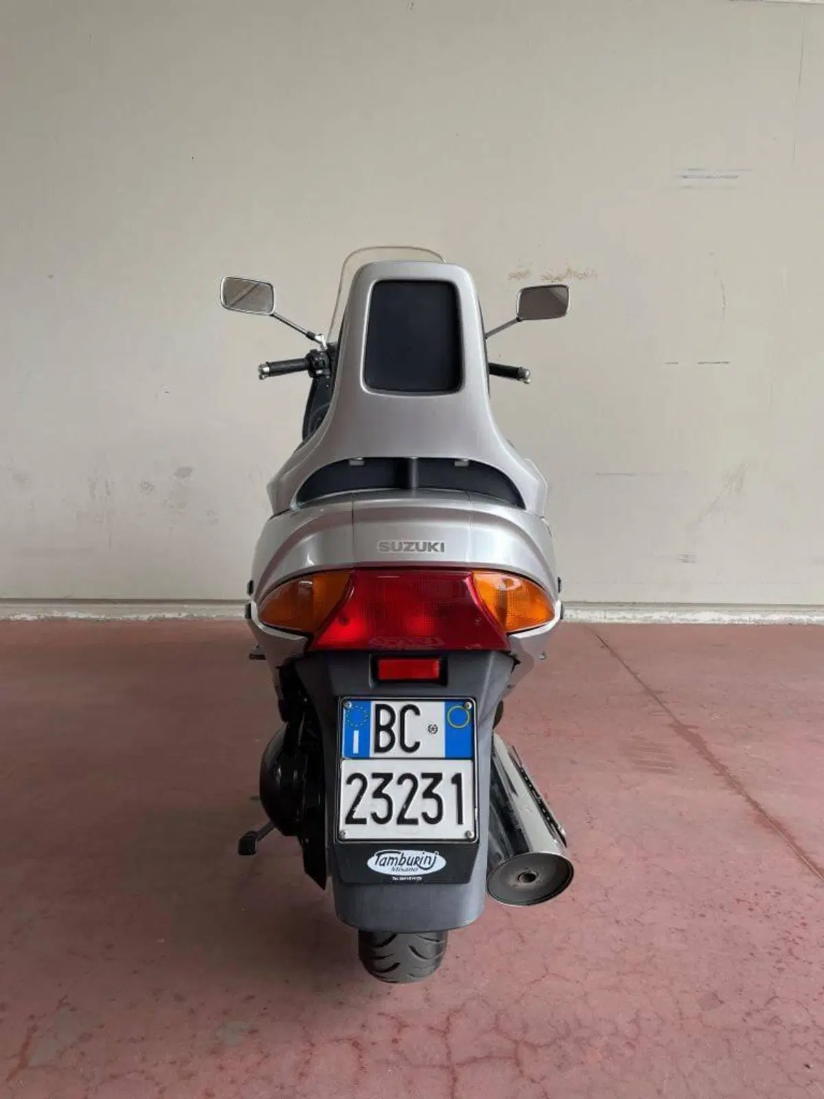 Suzuki Burgman  (2)