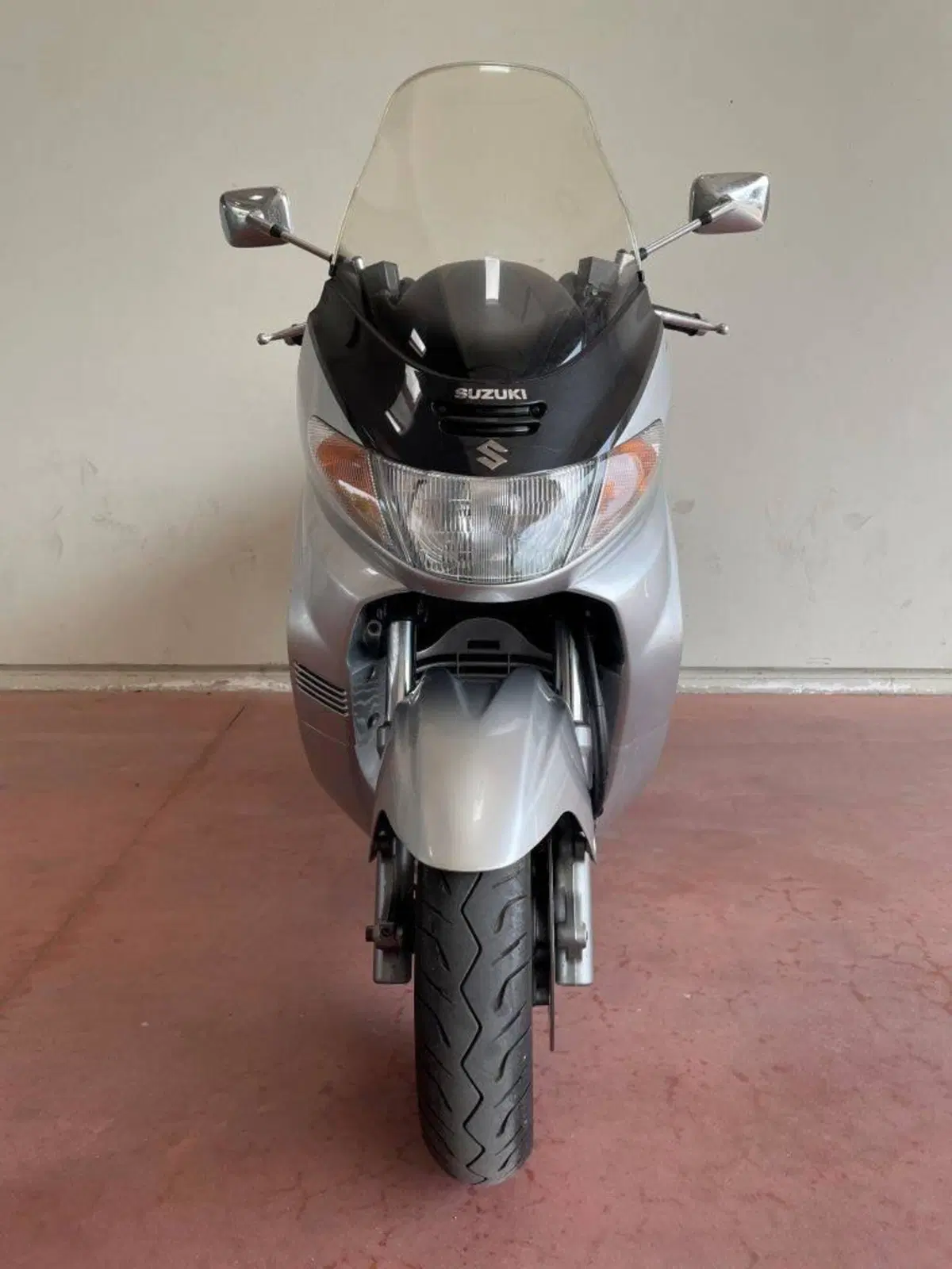 Suzuki Burgman  (3)