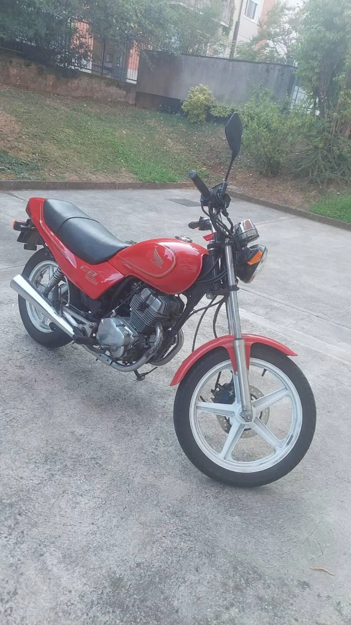 Honda CB 250