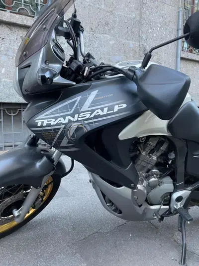 Honda Transalp XL 700 V (2007 - 2013) usata