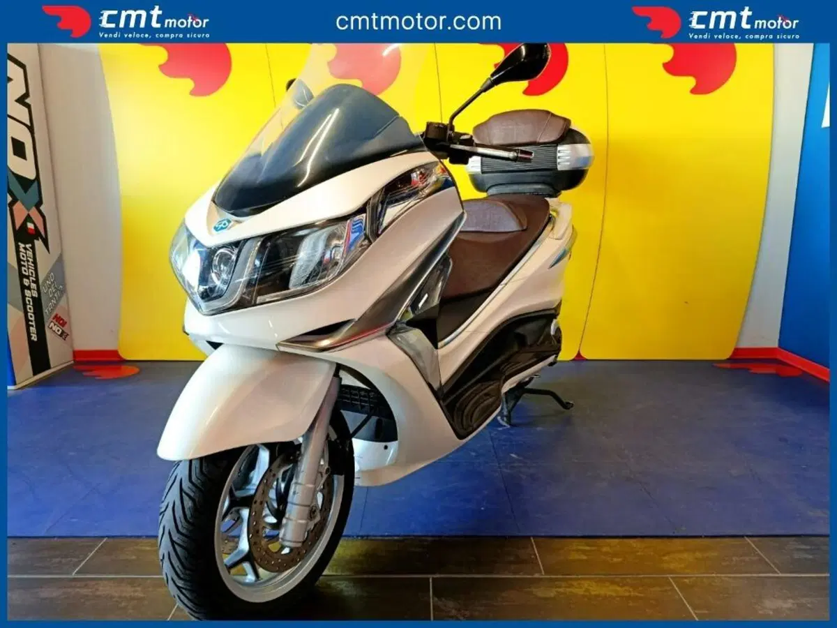 Piaggio X10 500 Executive (2011 - 17) (2)