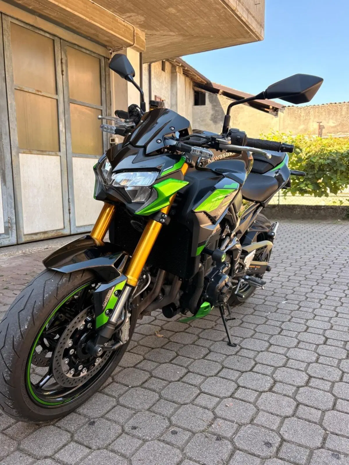 Kawasaki Z 900 SE (2022 - 24) (8)