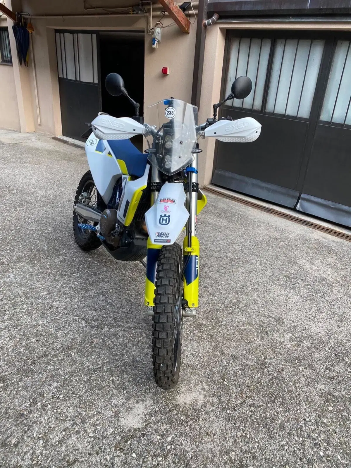Husqvarna 701 Enduro (2021) (2)