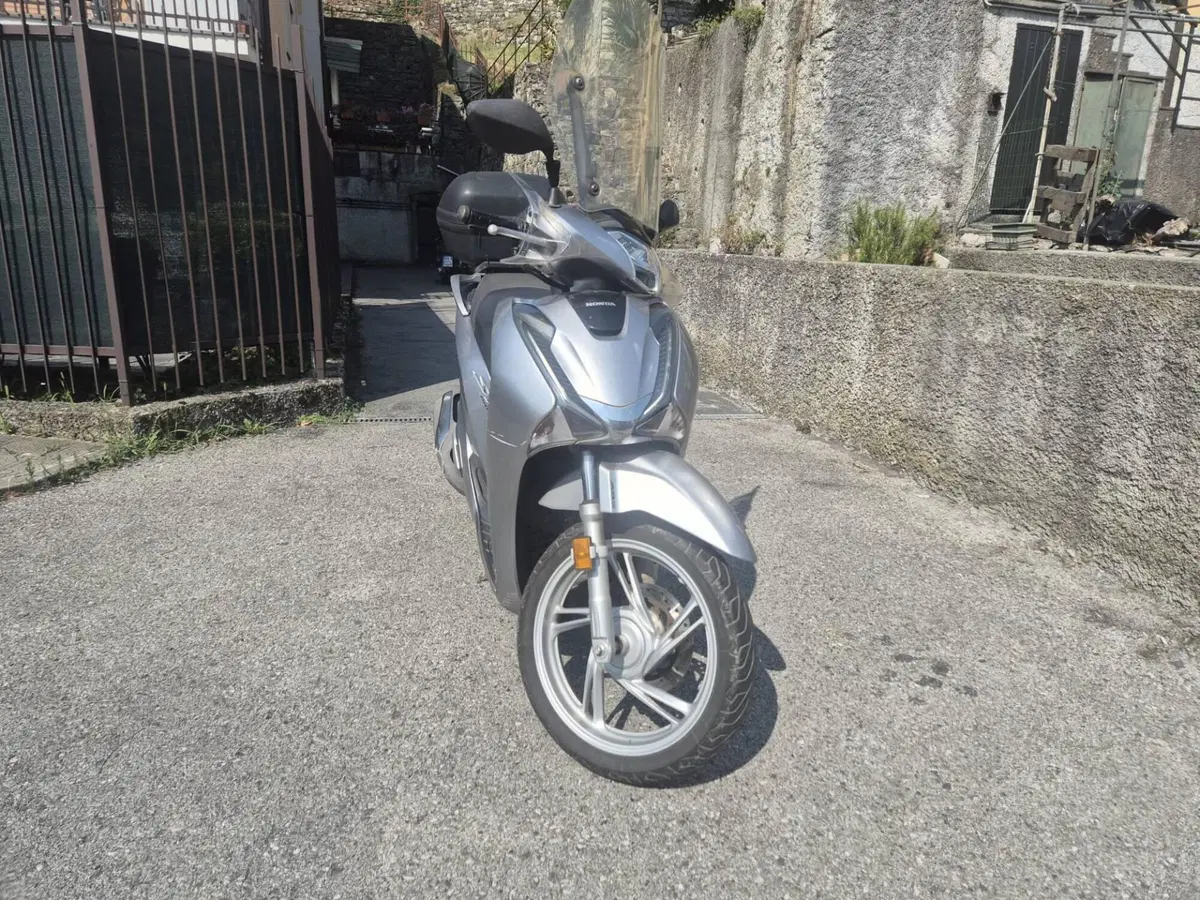 Honda SH 150i ABS (2013 - 16) (4)