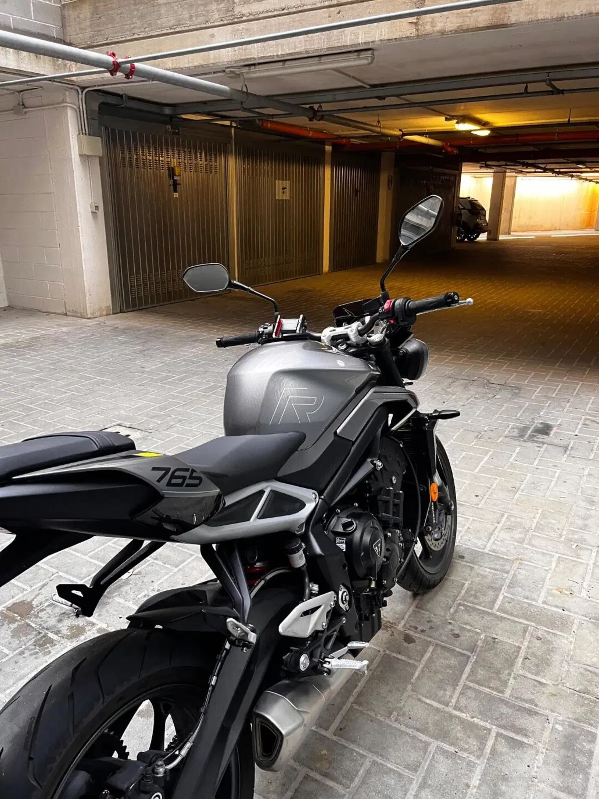 Triumph Street Triple 765 R (2023 - 26) (6)