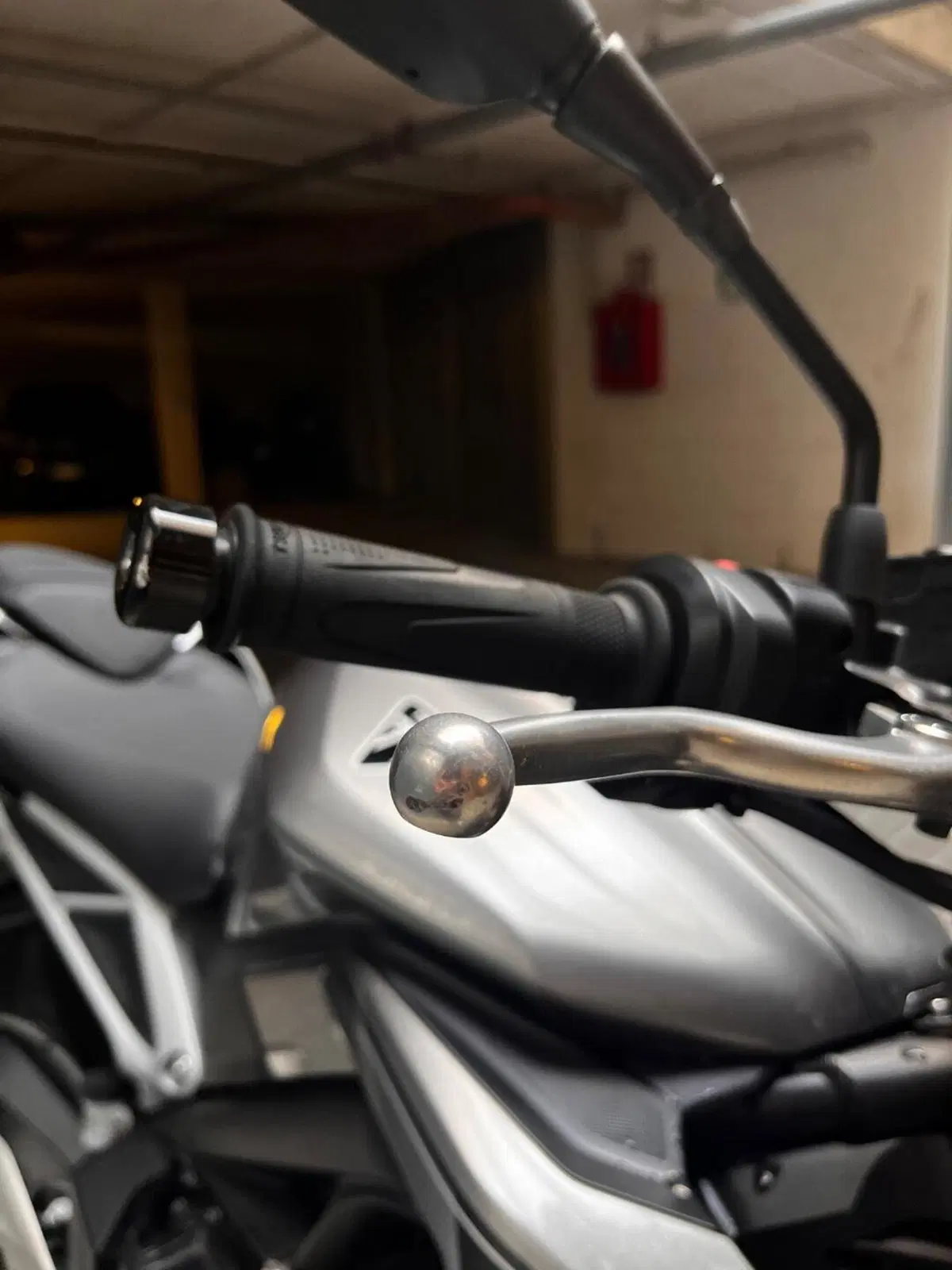 Triumph Street Triple 765 R (2023 - 26) (10)