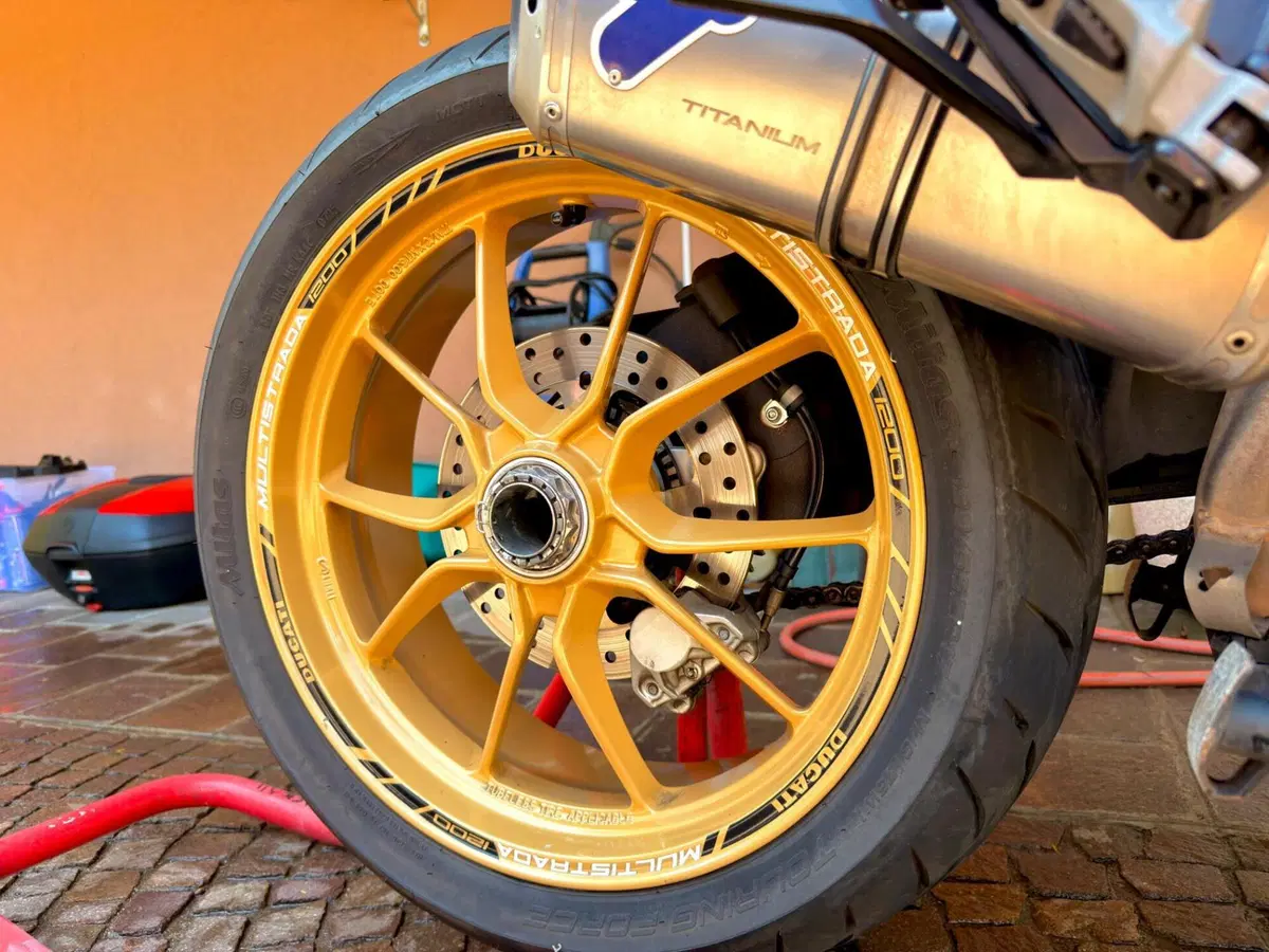 Ducati Multistrada 1200 S Sport (2010 - 12) (6)