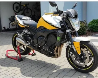 Yamaha FZ1 (2006 - 16) usata