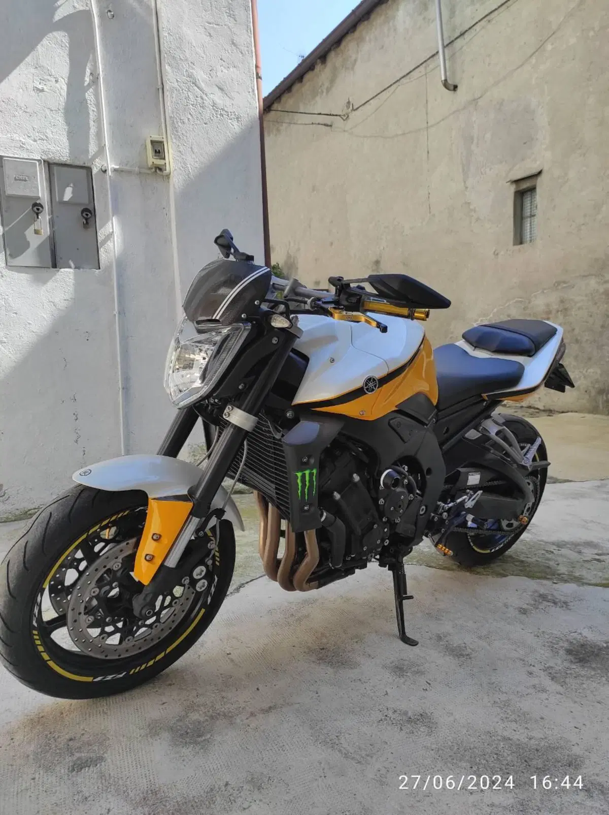 Yamaha FZ1 (2006 - 16) (2)