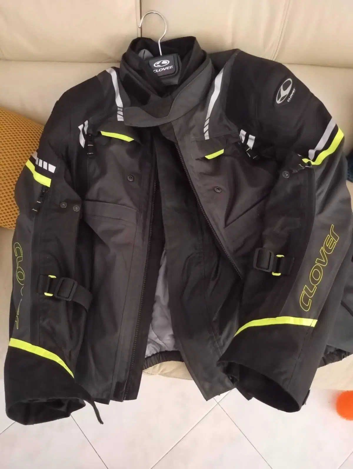 Giacca Moto Clover taglia XL con paraschiena
