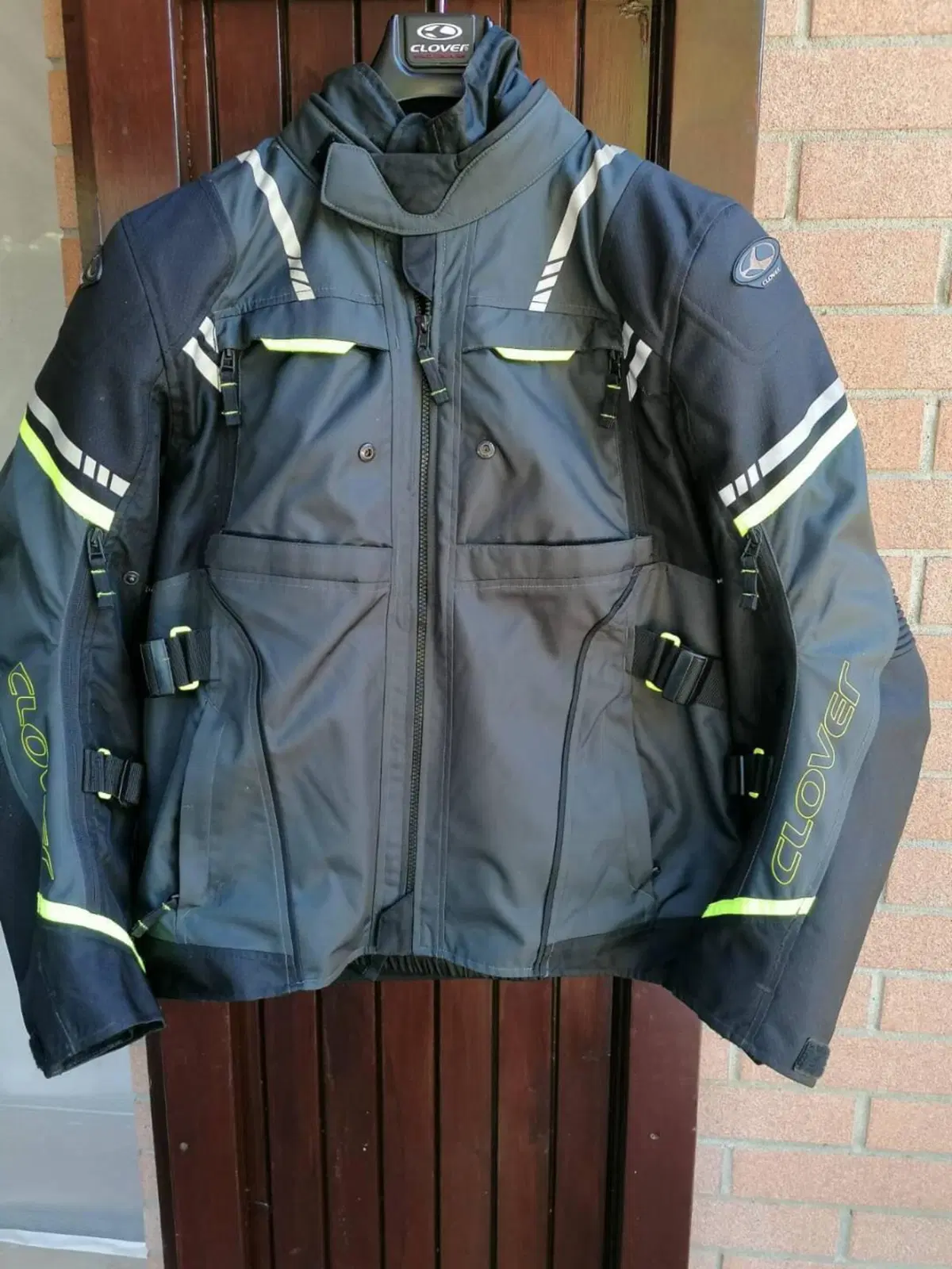 Giacca Moto Clover taglia XL con paraschiena (4)
